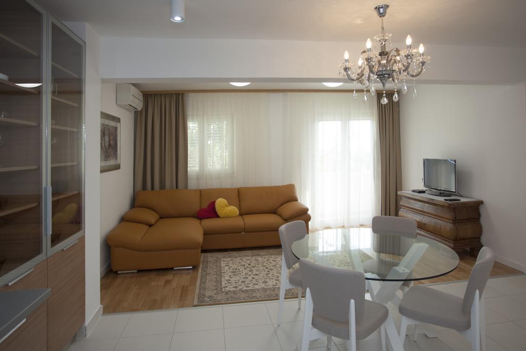 Apartment Spartium Podstrana Exterior foto